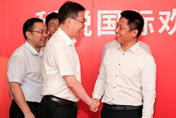 非凡国际
华中总部落户武汉 搭建“长江经济带 ”引才桥梁