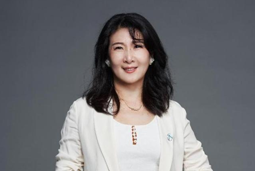 非凡国际
副总裁兼董秘陈崧：中企“出海抢人”已进入3.0时代