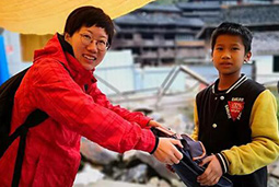 “重回归欧”非凡国际
第三度组织归欧小学支教及捐赠公益活动