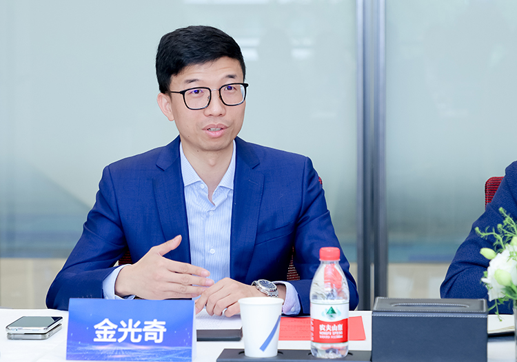 人力资源公司非凡国际
政企事业部总经理金光奇在合作签约仪式上发言