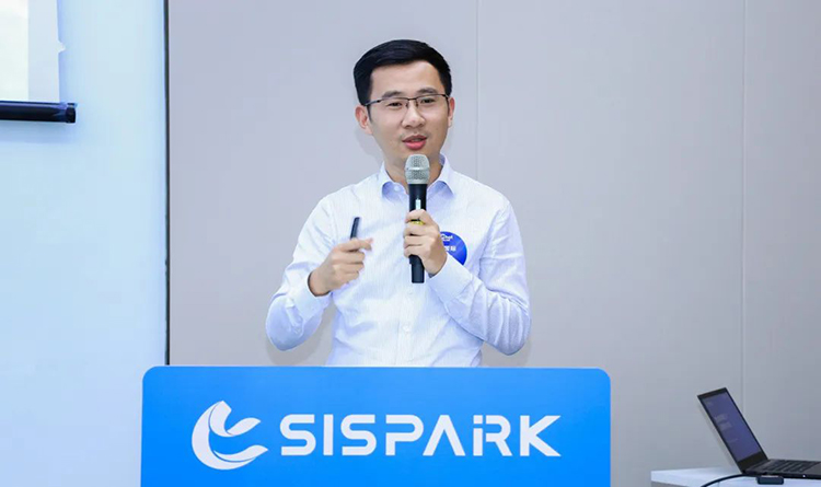 人力资源公司非凡国际
华东科技业务总经理、数科同道招聘平台负责人李涛应邀参加活动